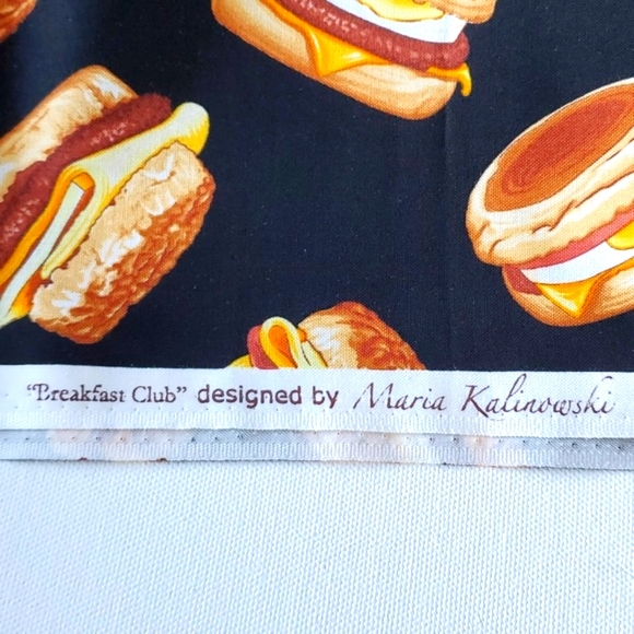 "Breakfast Club" Maria Kalinowski Kanvas Benatrex Cotton Print 36×44 inches - Picture 4 of 7